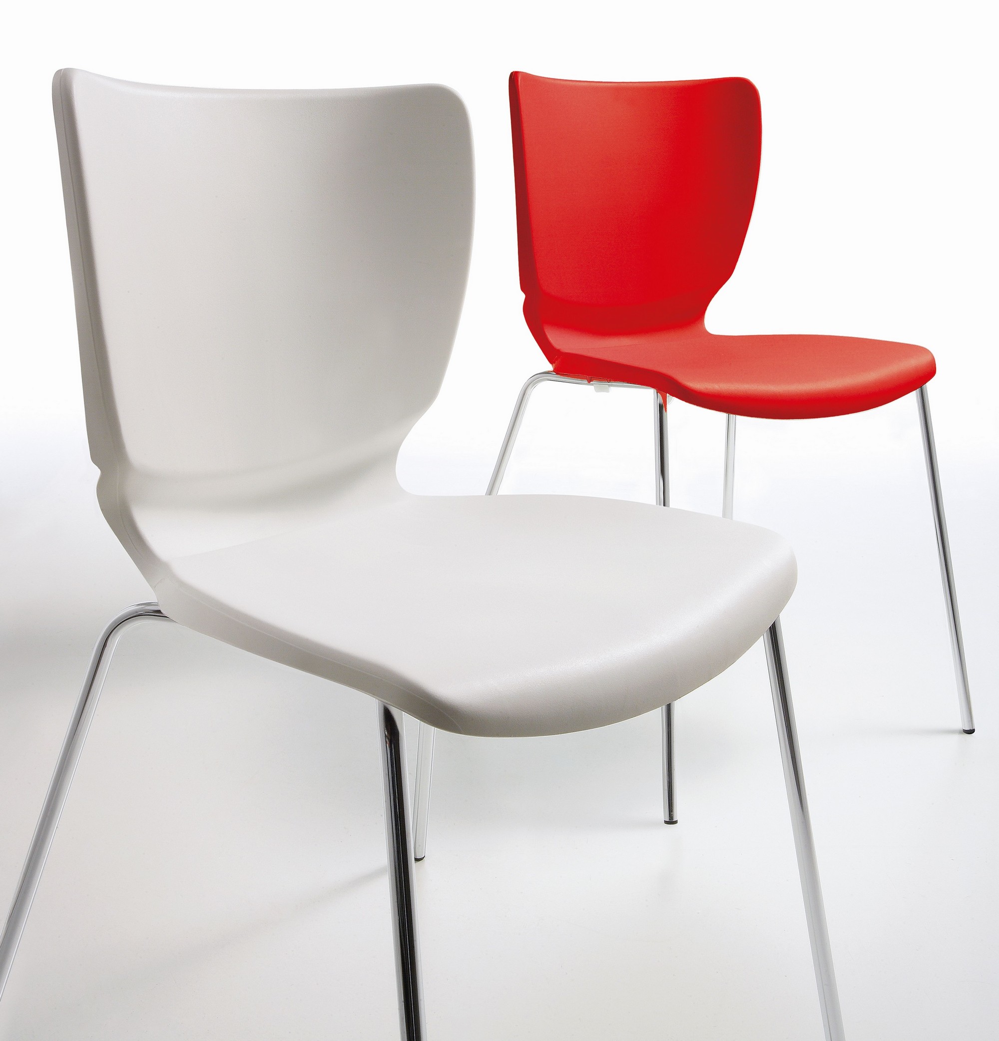Chaise empilable Figari 1